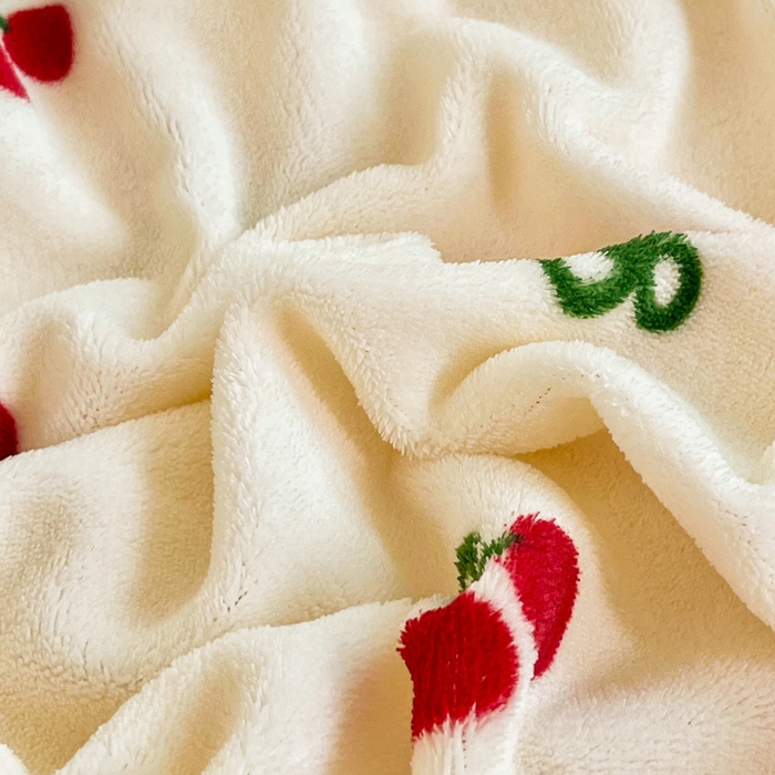 91家纺网 家纺一手货源 找家纺 尚美 2025新款法式复古风大花边绒床盖被套四件套（花边随机） 复古风樱桃