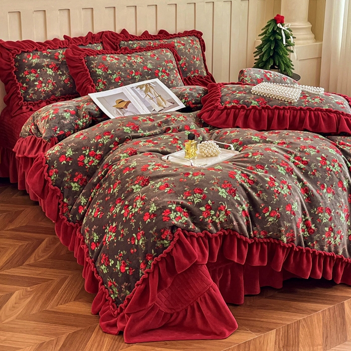 91家纺网 家纺一手货源 找家纺 尚美 2025新款法式复古风大花边绒床盖被套四件套（花边随机） 复古风花妖