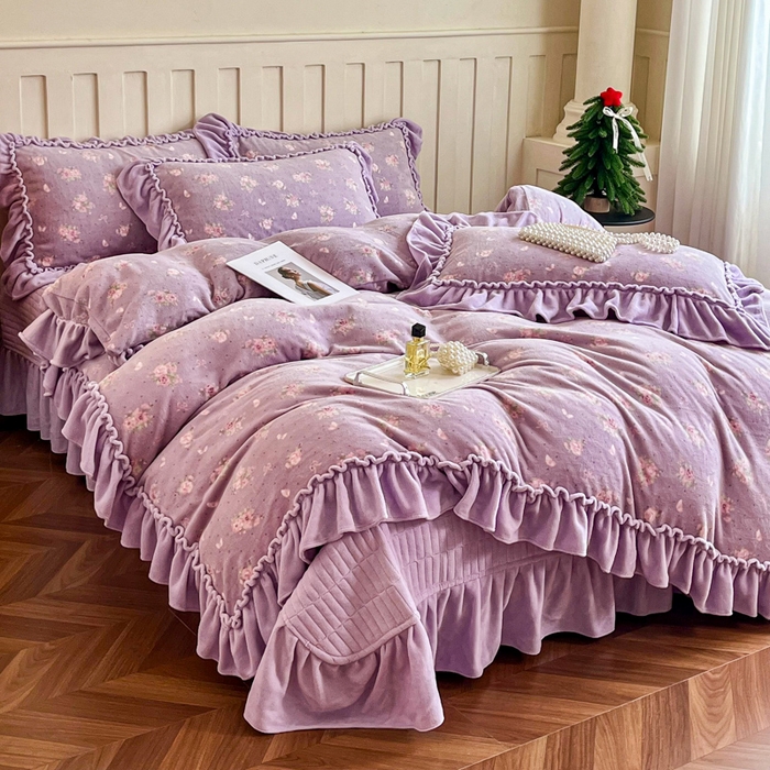 91家纺网 家纺一手货源 找家纺 尚美 2025新款法式复古风大花边绒床盖被套四件套（花边随机） 复古风紫庄园