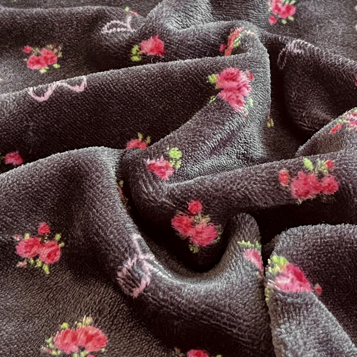 91家纺网 家纺一手货源 找家纺 尚美 2025新款法式复古风大花边绒床盖被套四件套（花边随机） 复古风野梅