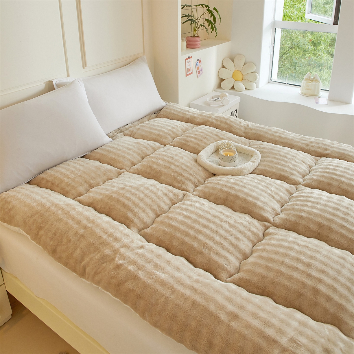 91家纺网 家纺一手货源 找家纺 柒尚 2025新款A类兔兔绒亲肤磨毛羽丝棉垫 卡其