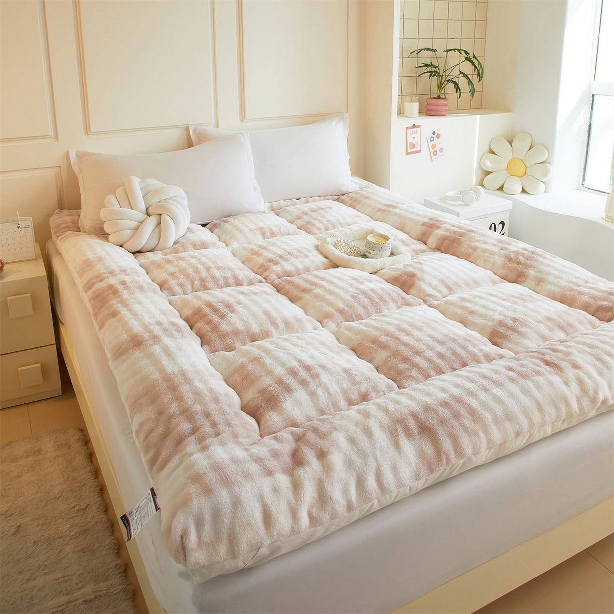 91家纺网 家纺一手货源 找家纺 柒尚 2025新款A类兔兔绒亲肤磨毛羽丝棉垫 梦幻-奶咖色