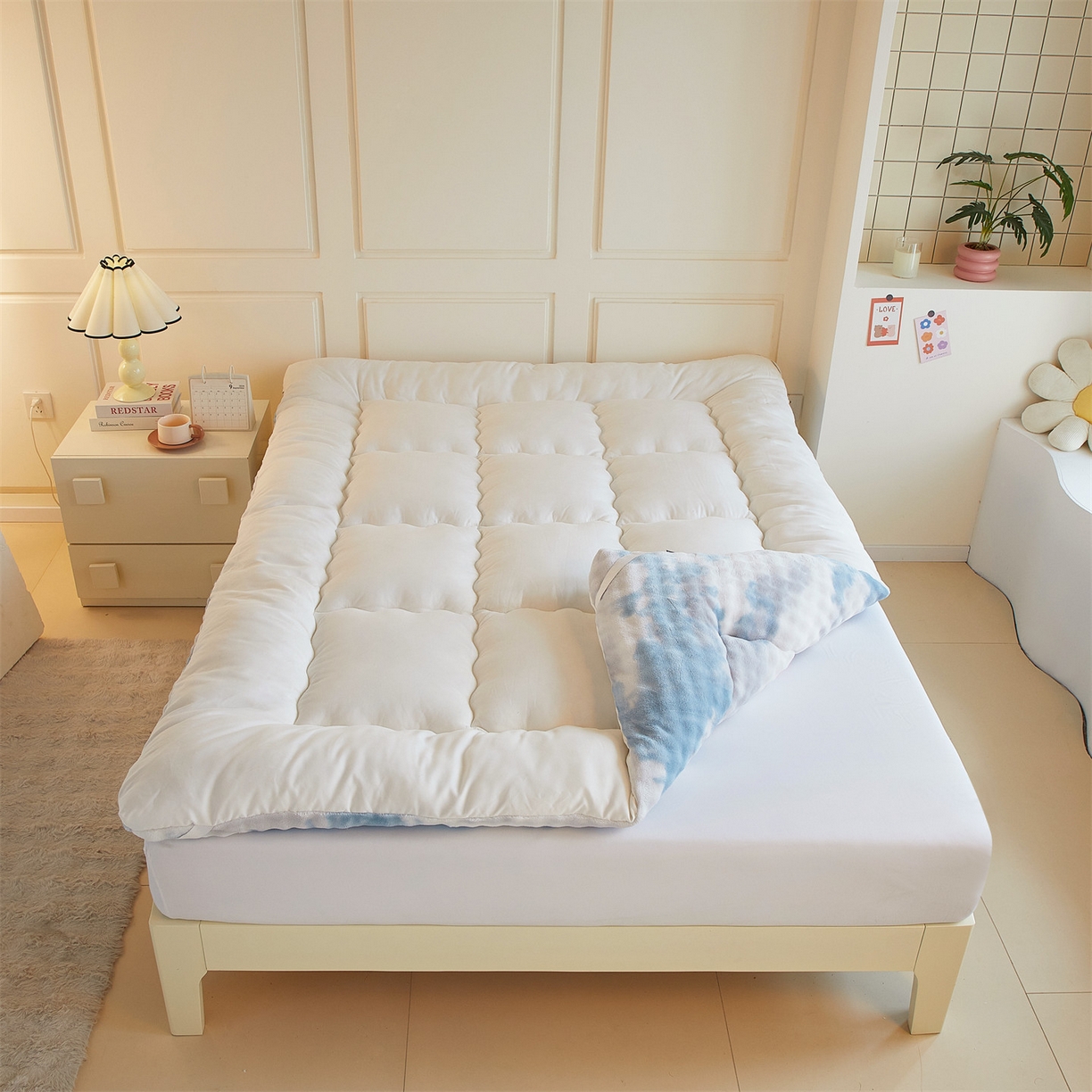 91家纺网 家纺一手货源 找家纺 柒尚 2025新款A类兔兔绒亲肤磨毛羽丝棉垫 梦幻-清水兰