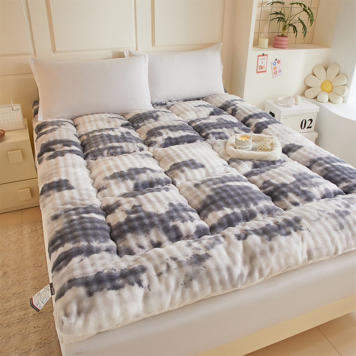 91家纺网 家纺一手货源 找家纺 柒尚 2025新款A类兔兔绒亲肤磨毛羽丝棉垫 梦幻-丝雾灰