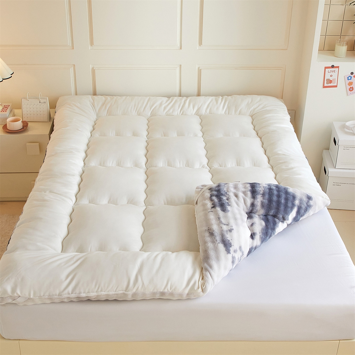 91家纺网 家纺一手货源 找家纺 柒尚 2025新款A类兔兔绒亲肤磨毛羽丝棉垫 梦幻-丝雾灰