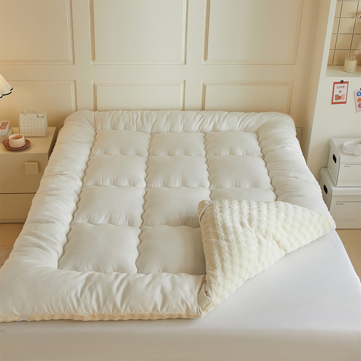 91家纺网 家纺一手货源 找家纺 柒尚 2025新款A类兔兔绒亲肤磨毛羽丝棉垫 奶油黄