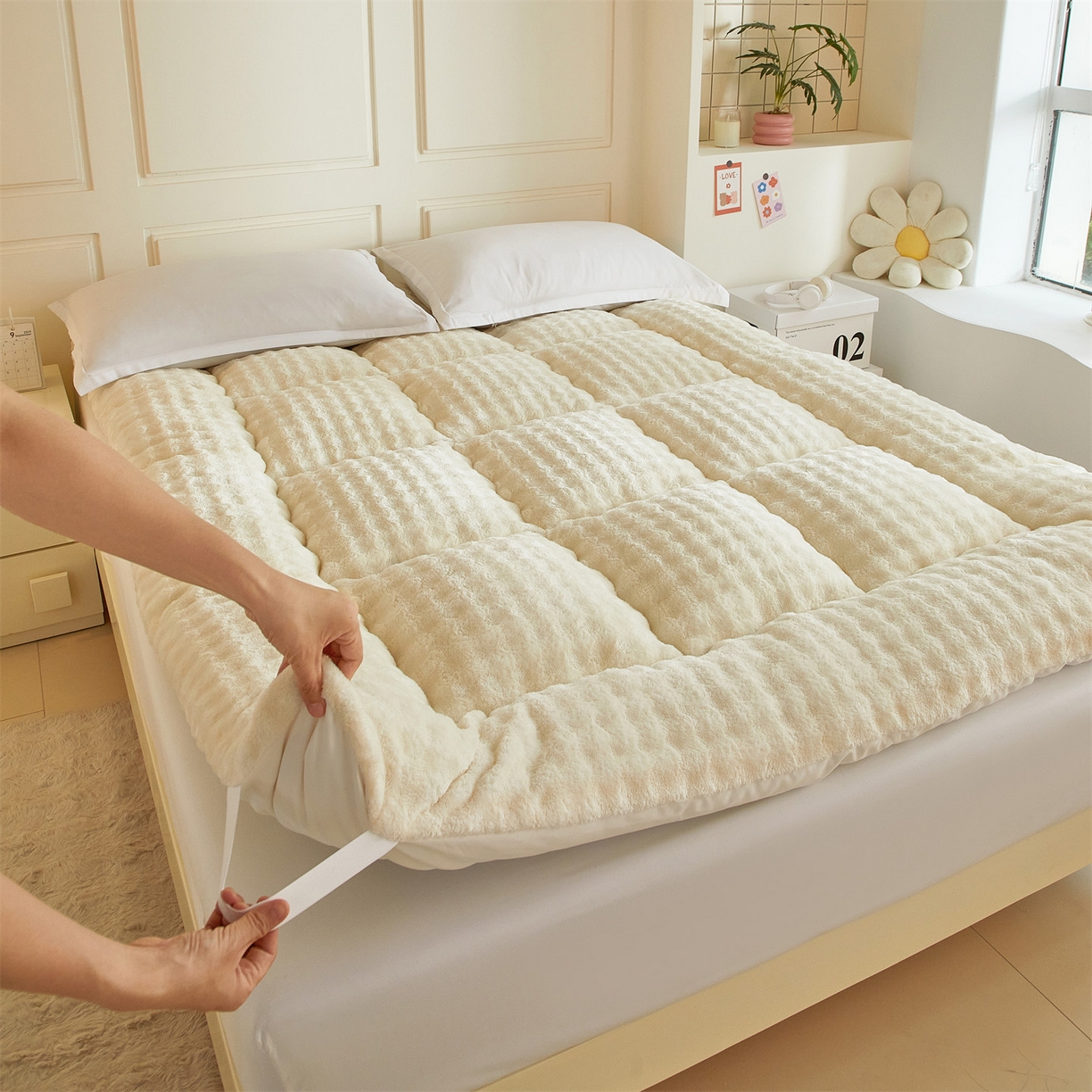 91家纺网 家纺一手货源 找家纺 柒尚 2025新款A类兔兔绒亲肤磨毛羽丝棉垫 奶油黄