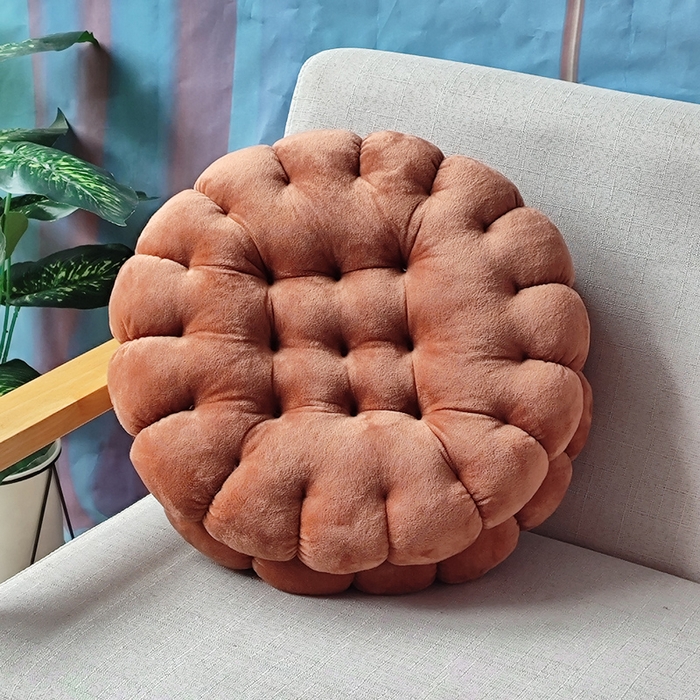 91家纺网 家纺一手货源 找家纺 （总）李帅家居新款夹心饼干坐垫饼干抱枕靠垫装饰家用毛绒创意垫沙发垫