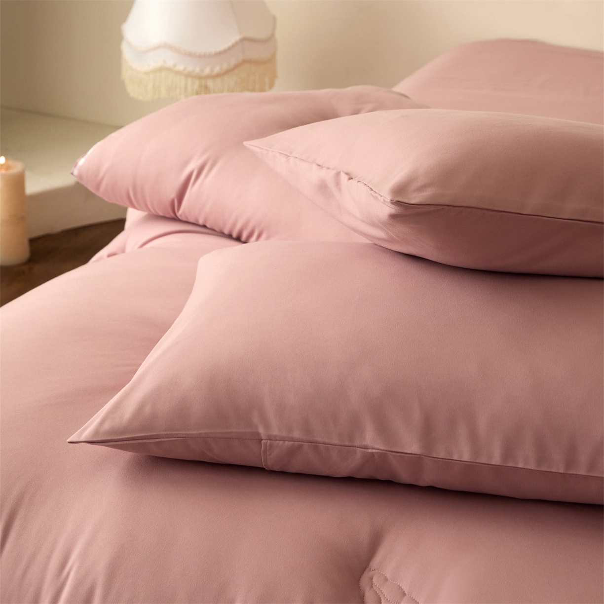 91家纺网 家纺一手货源 找家纺 头等舱  2025新款四季棉纯色A类20大豆7A抗菌秋冬被（空镜） 谧境-豆沙粉