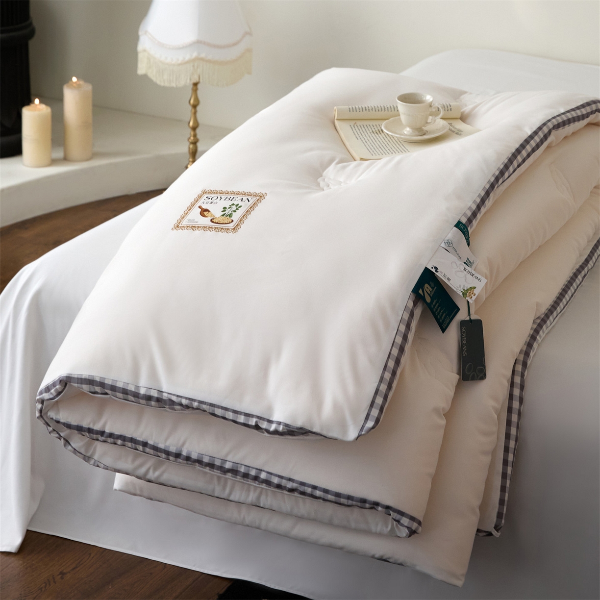 91家纺网 家纺一手货源 找家纺 头等舱  2025新款四季棉纯色A类20大豆7A抗菌秋冬被（空镜） 谧境-奶白