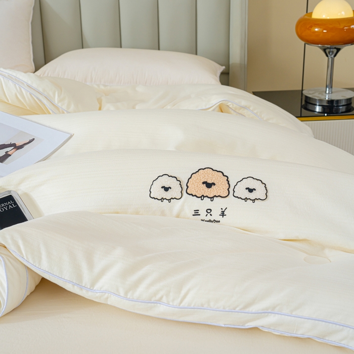 91家纺网 家纺一手货源 找家纺 蓝冰家纺 2025新款羊提花被被子被芯 三只羊-米白色