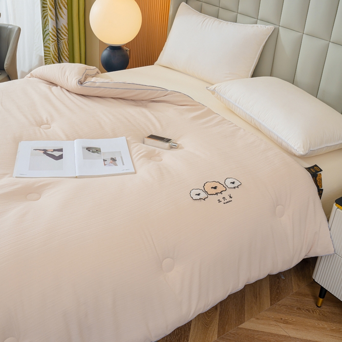 91家纺网 家纺一手货源 找家纺 蓝冰家纺 2025新款羊提花被被子被芯 三只羊-浅玉色