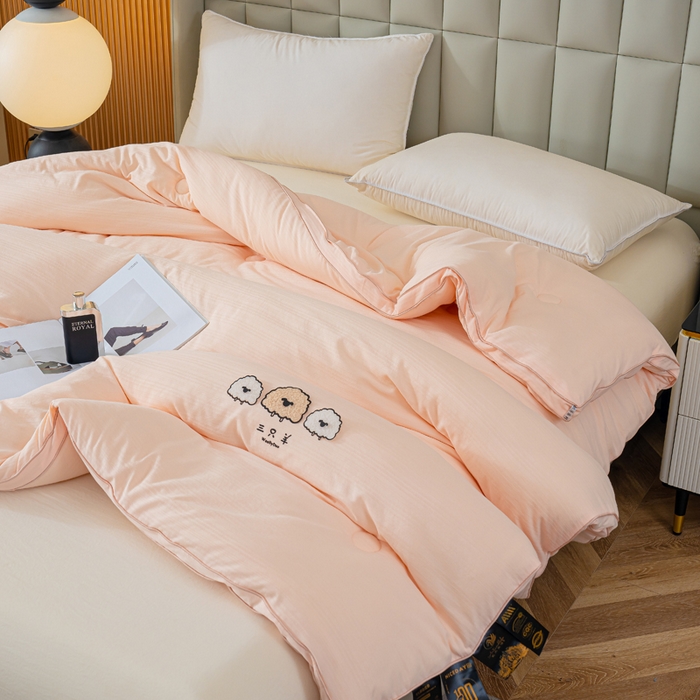 91家纺网 家纺一手货源 找家纺 蓝冰家纺 2025新款羊提花被被子被芯 三只羊-粉色