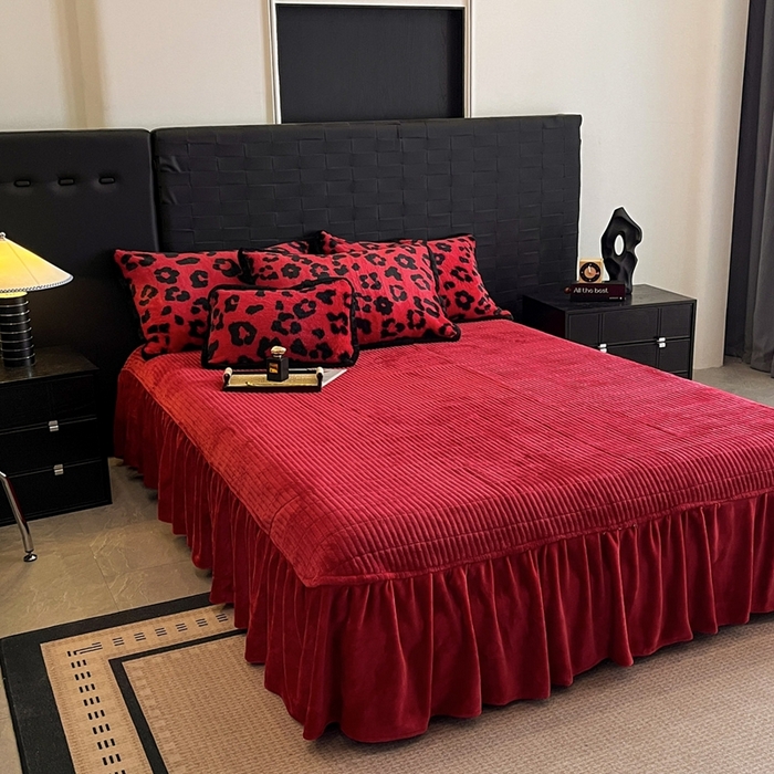 91家纺网 家纺一手货源 找家纺 大元 2025新款亲肤舒适兔绒包边美拉德系兔绒四件套 红豹芷影