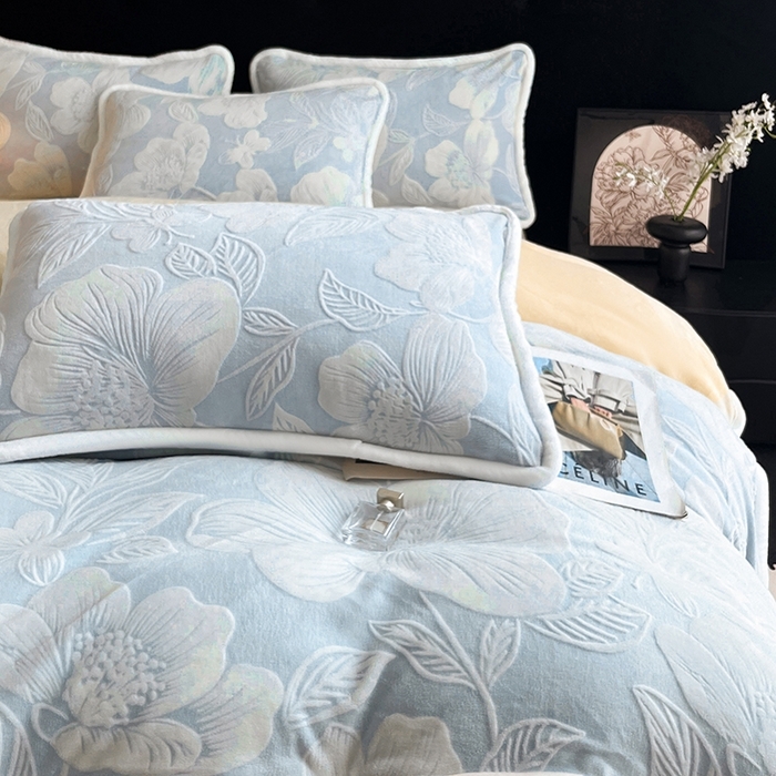 91家纺网 家纺一手货源 找家纺 （总）诺梵 2025新款8斤立体雕花牛奶绒四件套_控价标准高于139，加大高于149