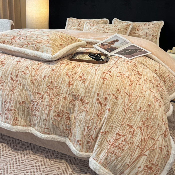 91家纺网 家纺一手货源 找家纺 （总）诺梵家纺 2025新款兔毛绒包边 雕花绒四件套