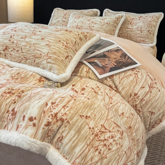 91家纺网 家纺一手货源 找家纺 （总）诺梵家纺 2025新款兔毛绒包边 雕花绒四件套