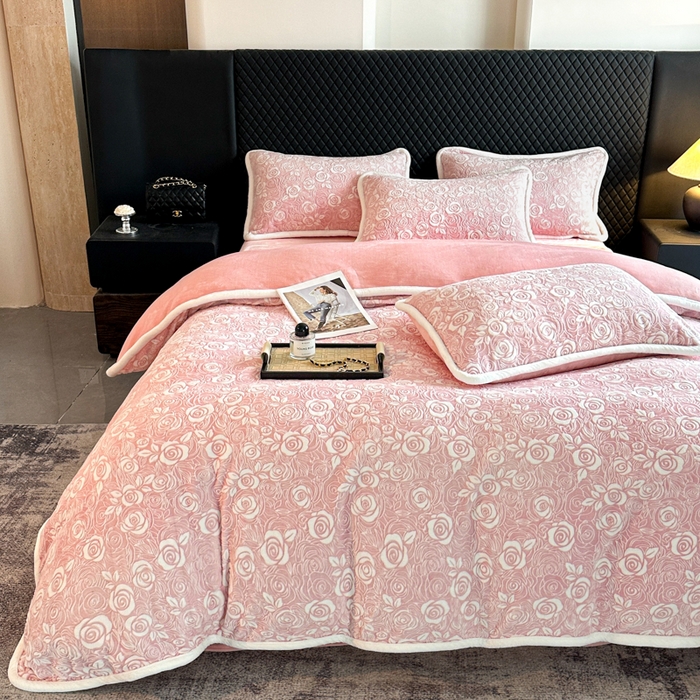 91家纺网 家纺一手货源 找家纺 （总）诺梵 高端2025雕花绒四件套牛奶烂花绒大包边被套_控价标准高于149，加大高于159