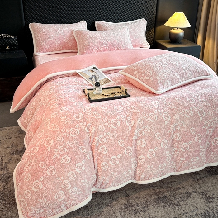 91家纺网 家纺一手货源 找家纺 （总）诺梵 高端2025雕花绒四件套牛奶烂花绒大包边被套_控价标准高于149，加大高于159