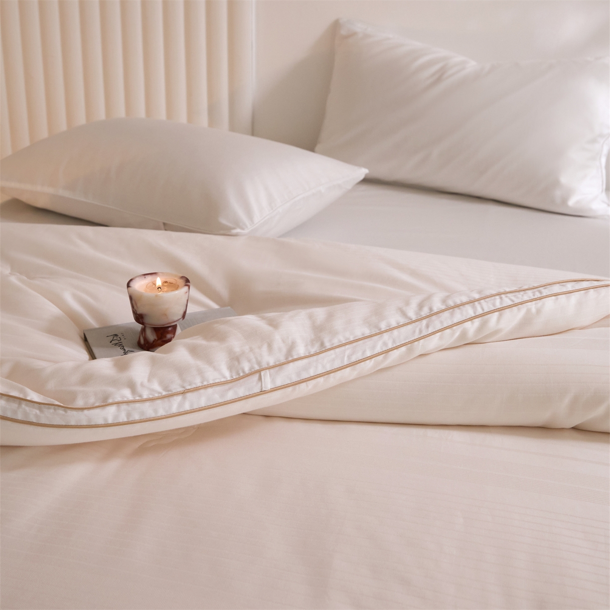 91家纺网 家纺一手货源 找家纺 （总）头等舱  2025新款全棉提花A类30大豆7A抗菌立体被（空镜图）