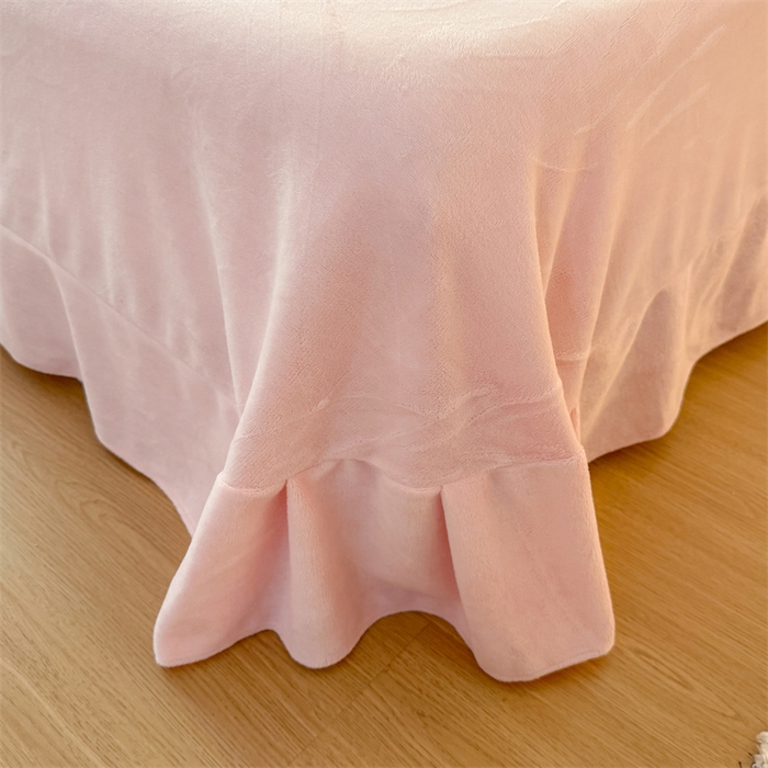 91家纺网 家纺一手货源 找家纺 艾特你 2025新款200g全工艺牛奶绒花边款四件套吊边床单 花边绒-天蓝格