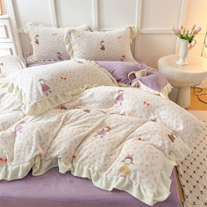 91家纺网 家纺一手货源 找家纺 艾特你 2025新款200g全工艺牛奶绒花边款四件套吊边床单 花边绒-春意