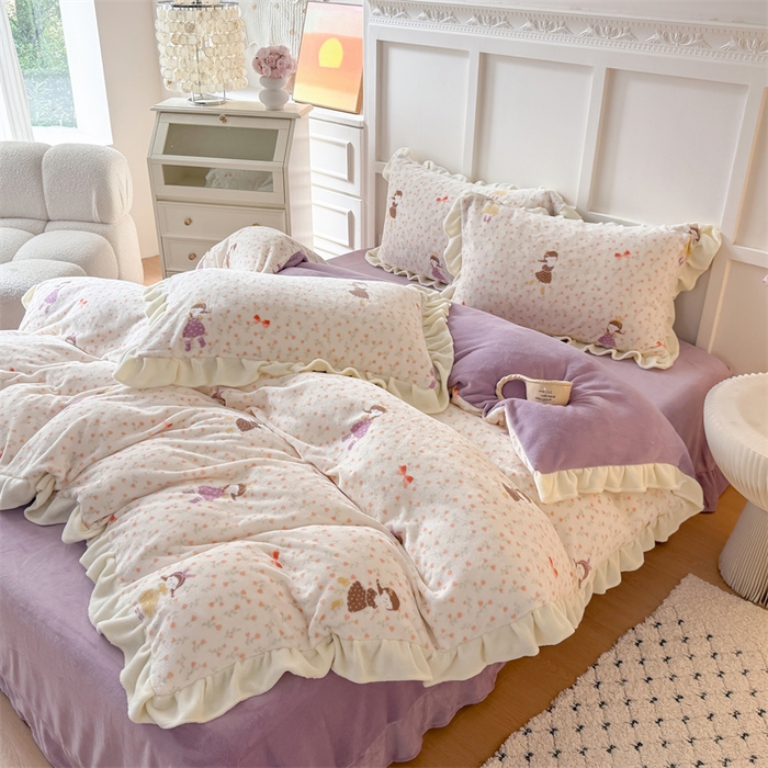 91家纺网 家纺一手货源 找家纺 艾特你 2025新款200g全工艺牛奶绒花边款四件套吊边床单 花边绒-春意