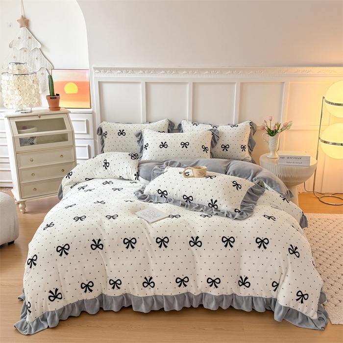 91家纺网 家纺一手货源 找家纺 艾特你 2025新款200g全工艺牛奶绒花边款四件套吊边床单 花边绒-简单格调