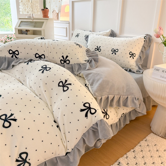 91家纺网 家纺一手货源 找家纺 艾特你 2025新款200g全工艺牛奶绒花边款四件套吊边床单 花边绒-简单格调