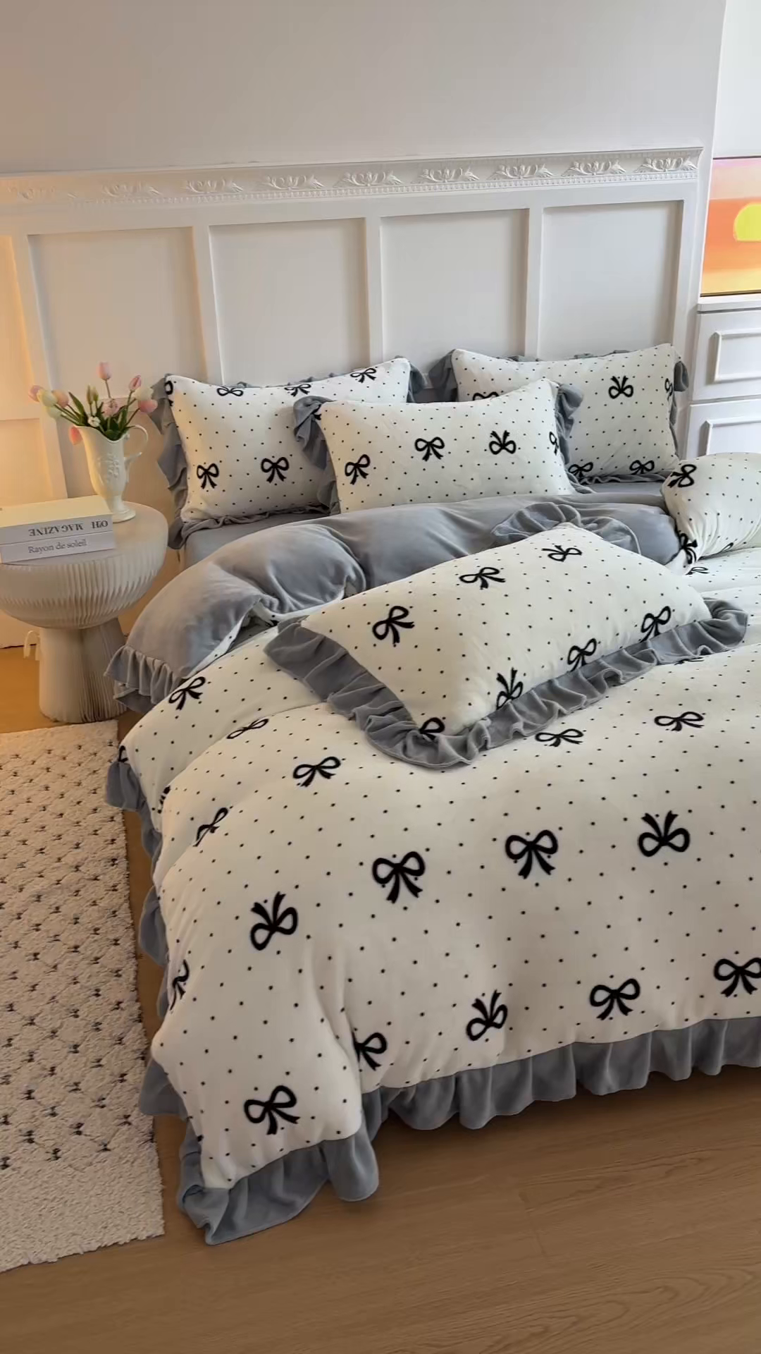 91家纺网 家纺一手货源 找家纺 艾特你 2025新款200g全工艺牛奶绒花边款四件套吊边床单 花边绒-简单格调