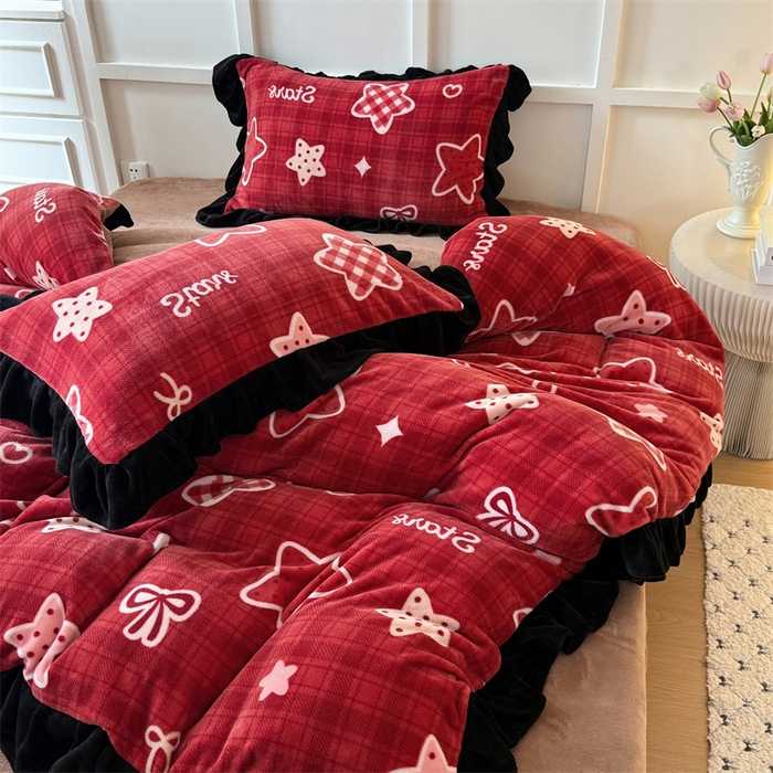 91家纺网 家纺一手货源 找家纺 艾特你 2025新款200g全工艺牛奶绒花边款四件套吊边床单 花边绒-圣诞星星