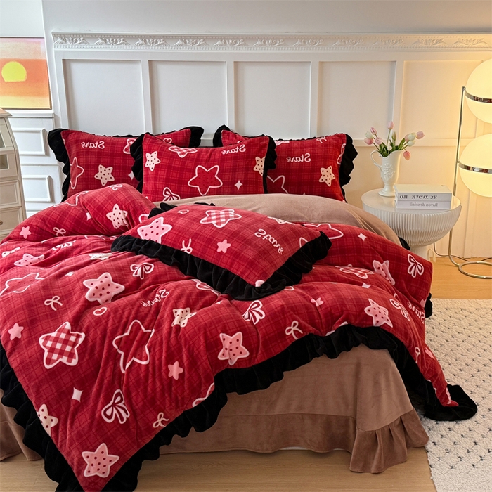 91家纺网 家纺一手货源 找家纺 艾特你 2025新款200g全工艺牛奶绒花边款四件套吊边床单 花边绒-圣诞星星