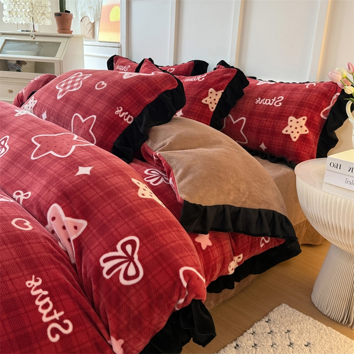 91家纺网 家纺一手货源 找家纺 艾特你 2025新款200g全工艺牛奶绒花边款四件套吊边床单 花边绒-圣诞星星