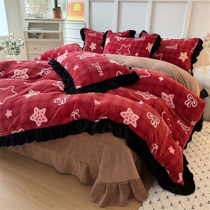 91家纺网 家纺一手货源 找家纺 艾特你 2025新款200g全工艺牛奶绒花边款四件套吊边床单 花边绒-圣诞星星