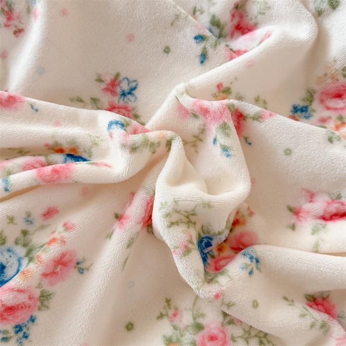 91家纺网 家纺一手货源 找家纺 艾特你 2025新款200g全工艺牛奶绒花边款四件套吊边床单 花边绒-甜美梦境