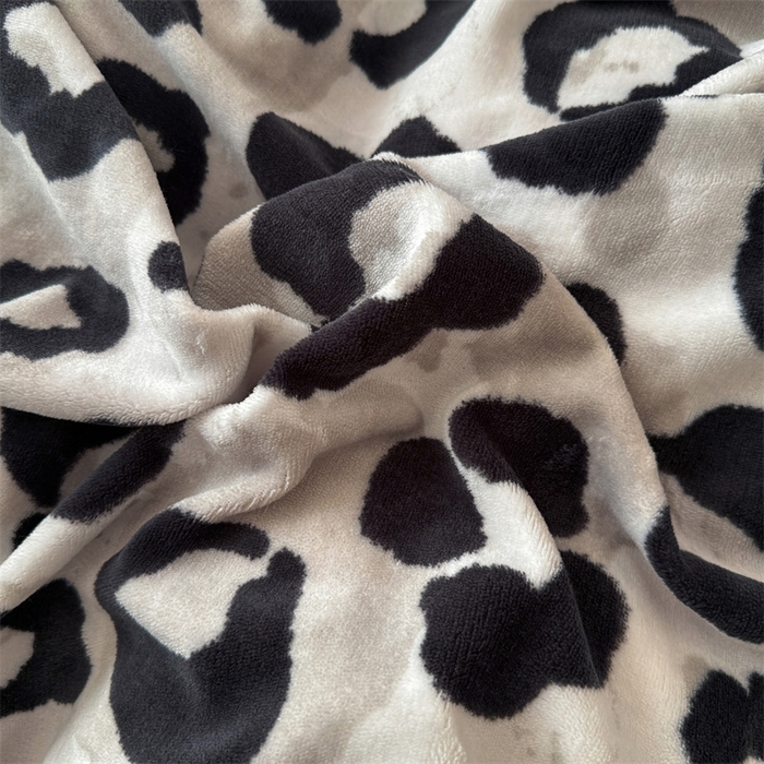 91家纺网 家纺一手货源 找家纺 艾特你 2025新款200g全工艺牛奶绒花边款四件套吊边床单 花边绒-野性