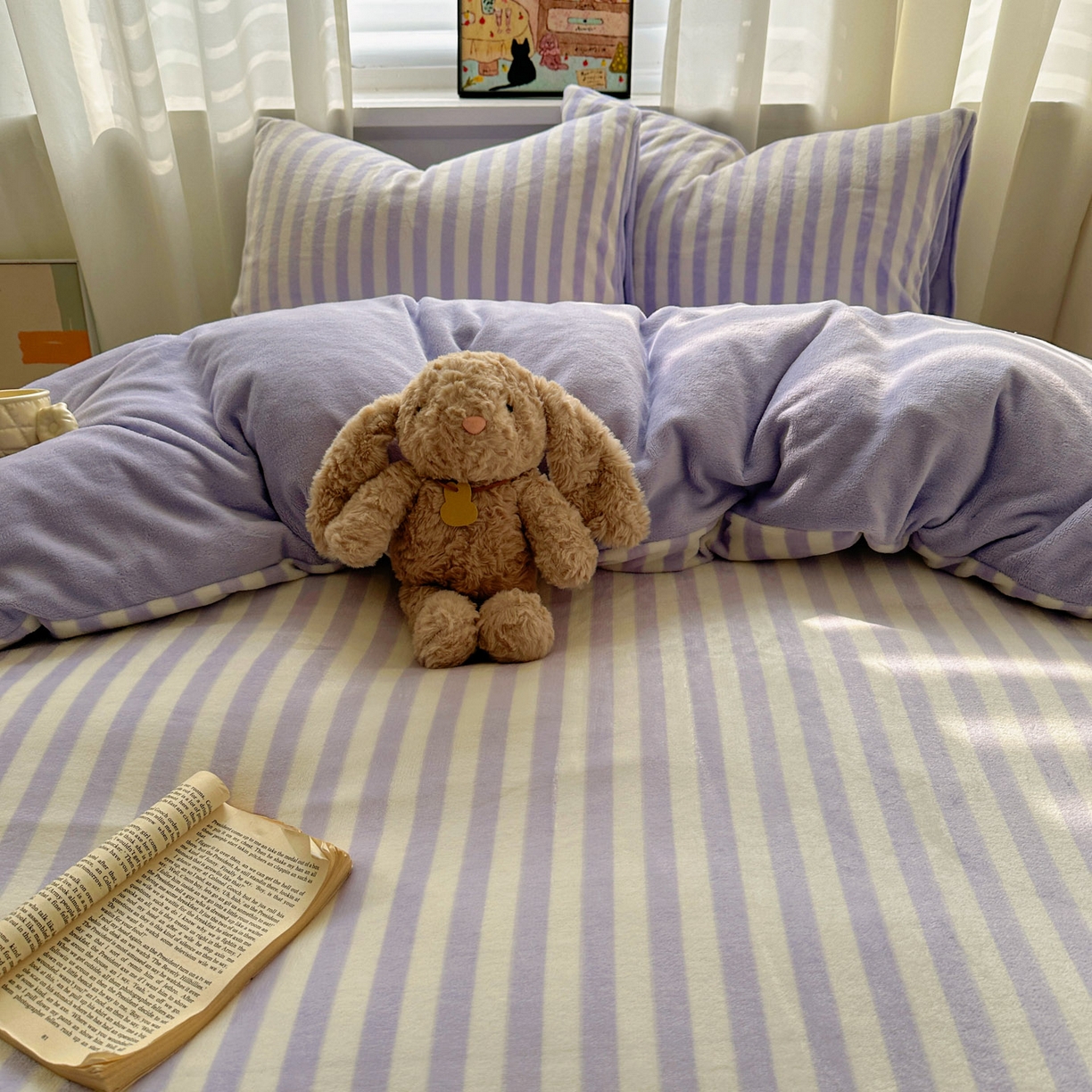 91家纺网 家纺一手货源 找家纺 繁花家居 2025新款条纹系列牛奶绒四件套 芋紫条纹