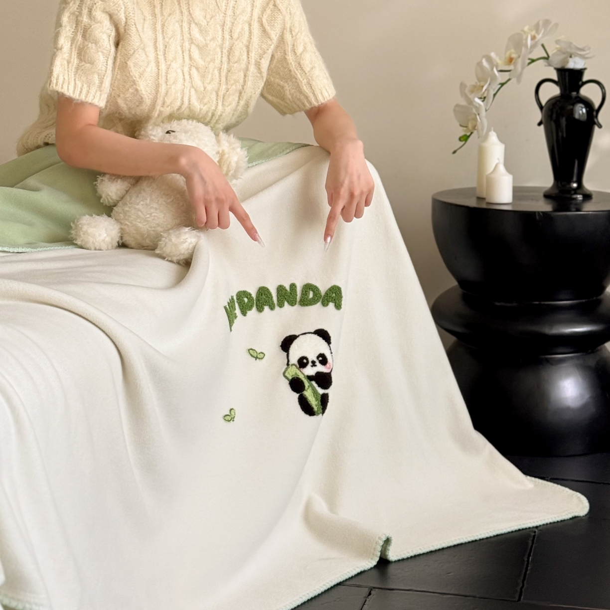 91家纺网 家纺一手货源 找家纺 （总）云栖家居 2025新品双层加厚高克重消光沙发毯仿羊绒纯色刺绣盖毛毯毯子