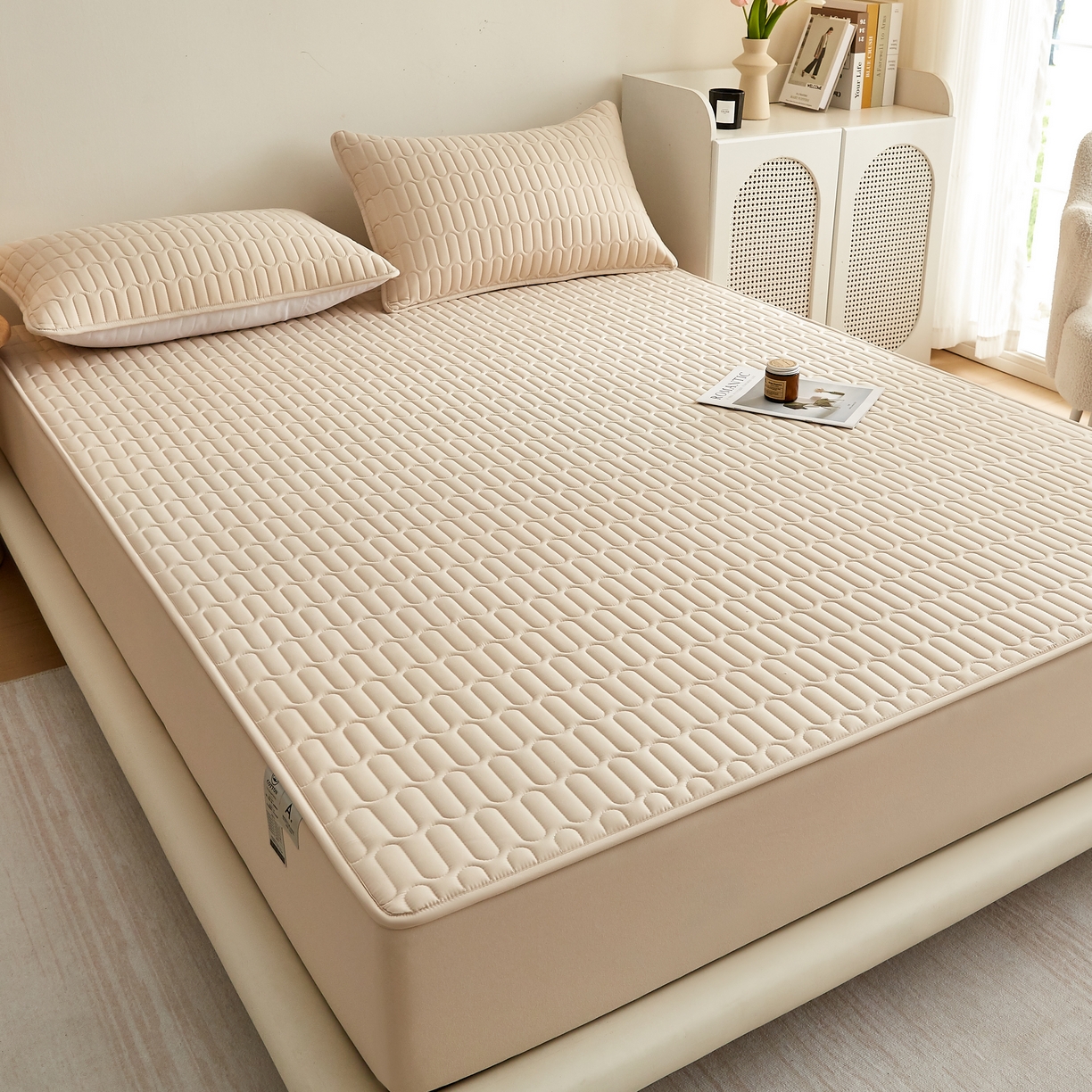 91家纺网 家纺一手货源 找家纺 蕾诺家纺 2025新款 菱格水洗棉亲肤棉夹棉床笠 菱格-驼色