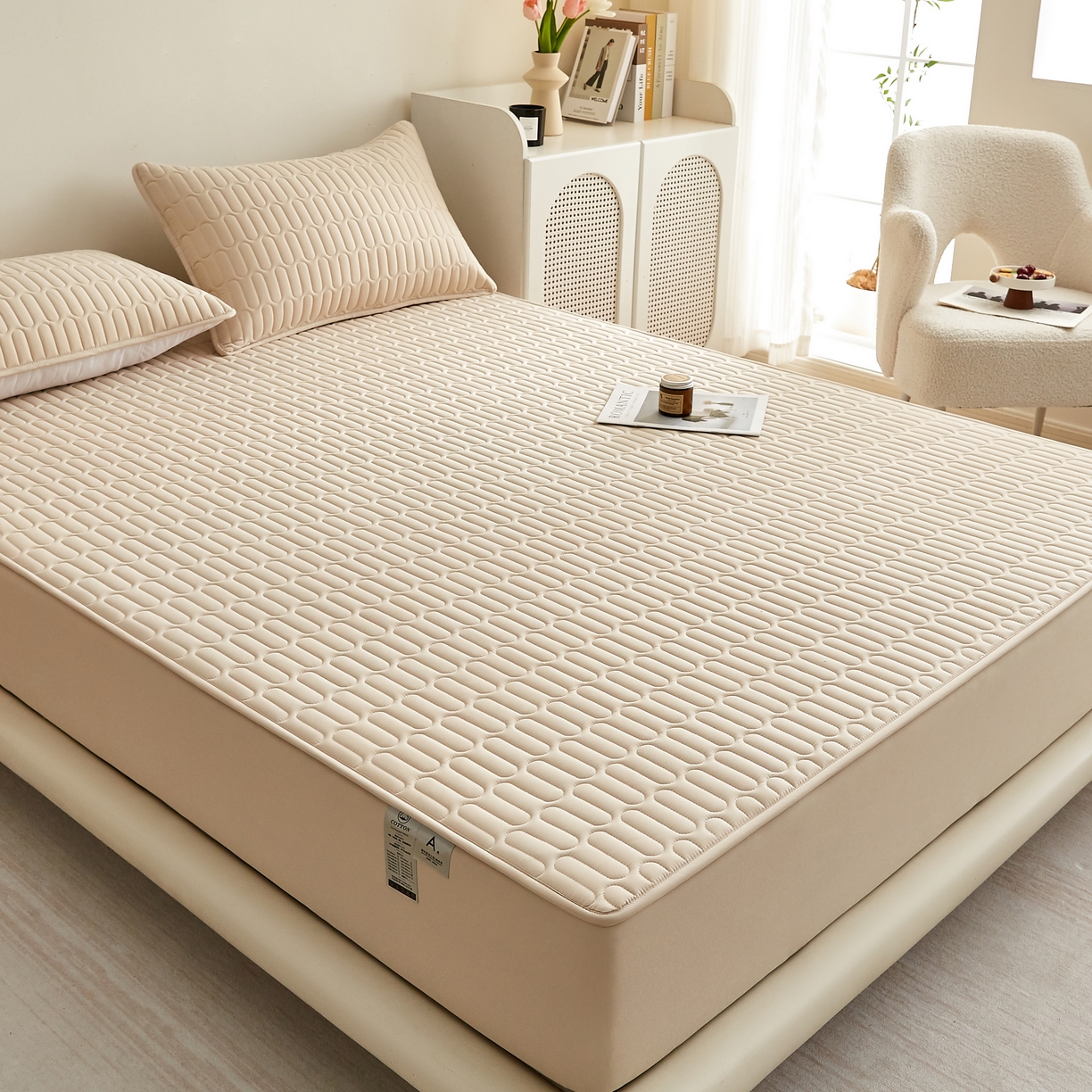 91家纺网 家纺一手货源 找家纺 蕾诺家纺 2025新款 菱格水洗棉亲肤棉夹棉床笠 菱格-驼色