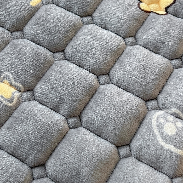 91家纺网 家纺一手货源 找家纺 （总）喜居 2025新款A类水晶边牛奶绒夹棉床褥垫