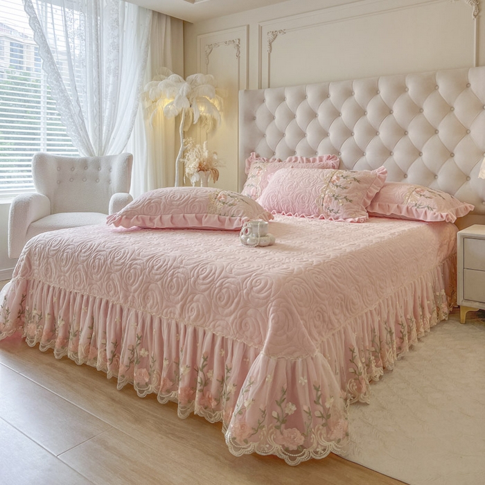 91家纺网 家纺一手货源 找家纺 恋尚 2025新款雕花牛奶绒保暖单床盖 床盖单件-巴黎春天（控价145） 巴黎春天-清新粉