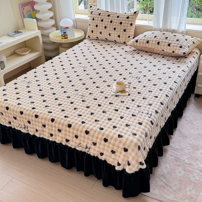 91家纺网 家纺一手货源 找家纺 （总）爱多多家居 2025新款兔兔泡泡牛奶绒床裙单品床裙床裙单件三件套