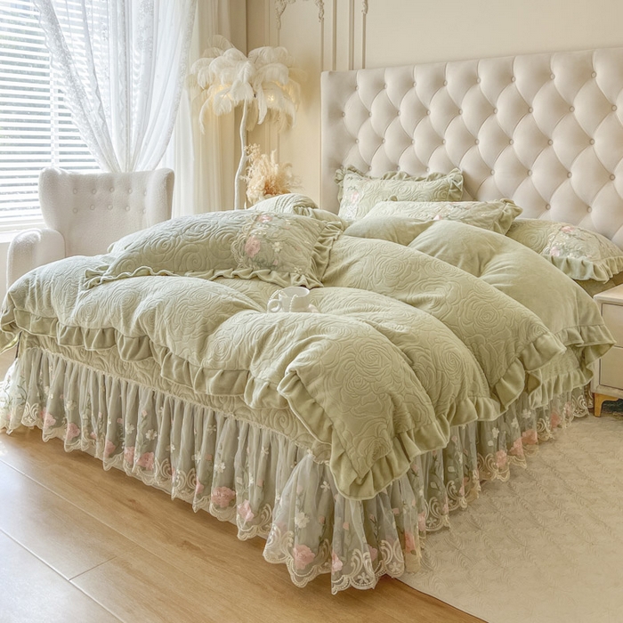 91家纺网 家纺一手货源 找家纺 恋尚 2025新款雕花牛奶绒保暖床盖四件套-巴黎春天（控价280） 巴黎春天-香草绿