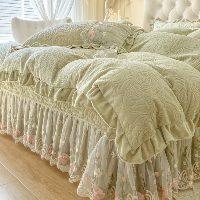 91家纺网 家纺一手货源 找家纺 恋尚 2025新款雕花牛奶绒保暖床盖四件套-巴黎春天（控价280） 巴黎春天-香草绿