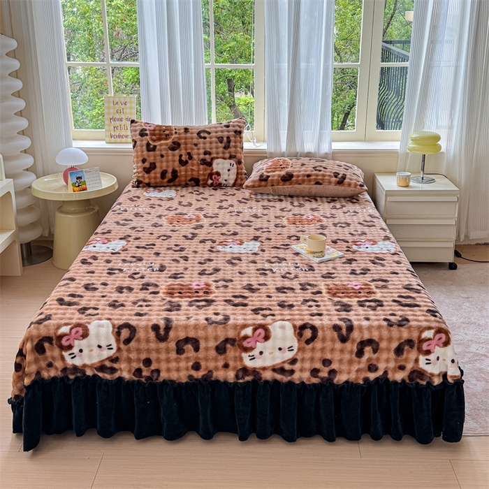 91家纺网 家纺一手货源 找家纺 爱多多家居 2025新款兔兔泡泡牛奶绒床裙单品床裙床裙单件三件套 床裙-豹纹猫