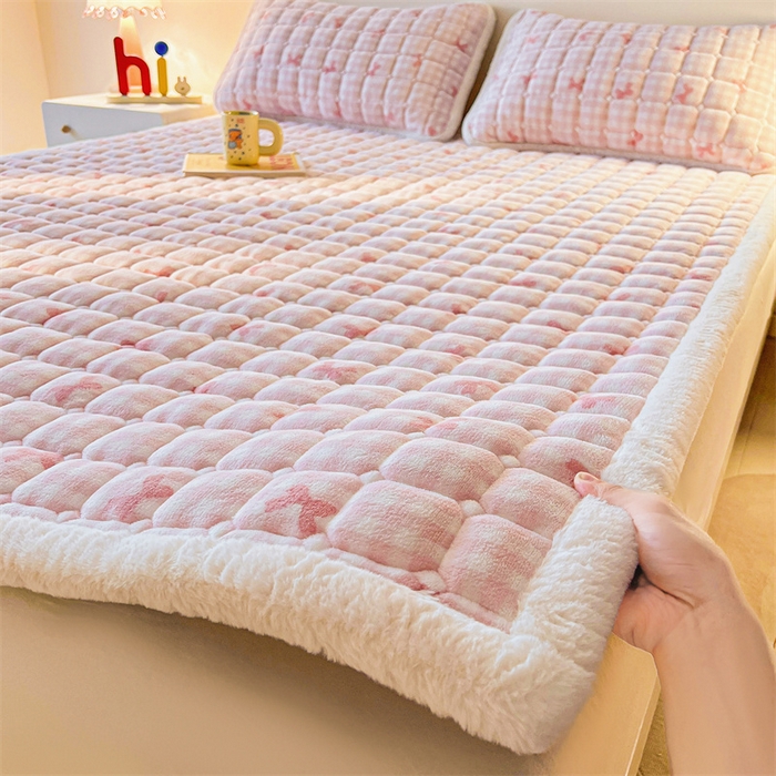 喜居 2025新款A类水晶边牛奶绒夹棉床褥垫 粉粉格