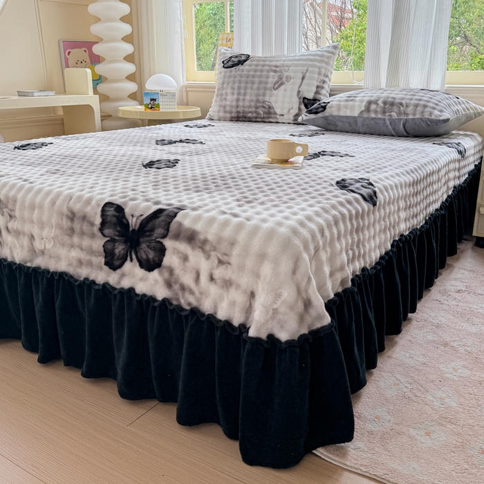 91家纺网 家纺一手货源 找家纺 爱多多家居 2025新款兔兔泡泡牛奶绒床裙单品床裙床裙单件三件套 床裙-蝶影