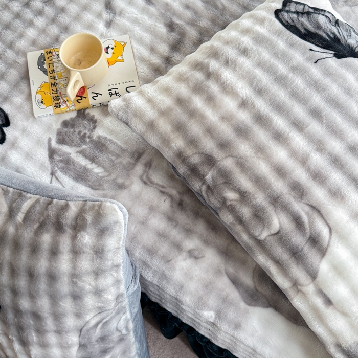 91家纺网 家纺一手货源 找家纺 爱多多家居 2025新款兔兔泡泡牛奶绒床裙单品床裙床裙单件三件套 床裙-蝶影