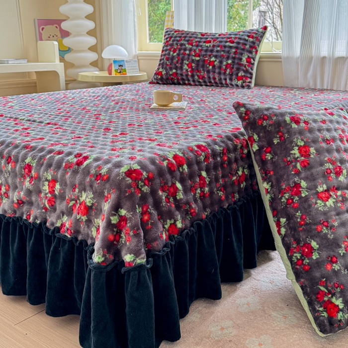 91家纺网 家纺一手货源 找家纺 爱多多家居 2025新款兔兔泡泡牛奶绒床裙单品床裙床裙单件三件套 床裙-花仙子